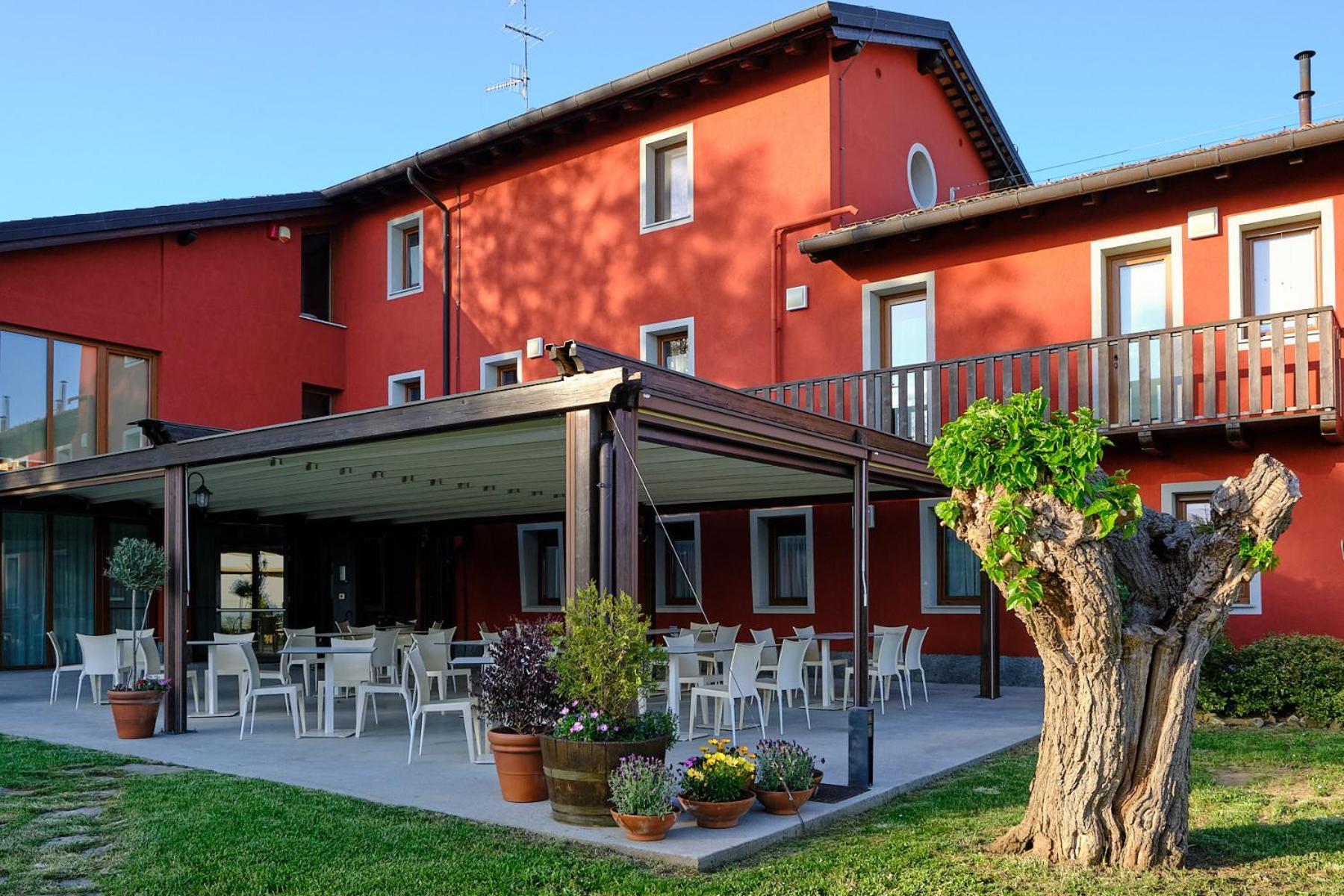 Le Badie Wine Resort Rosazzo ภายนอก รูปภาพ